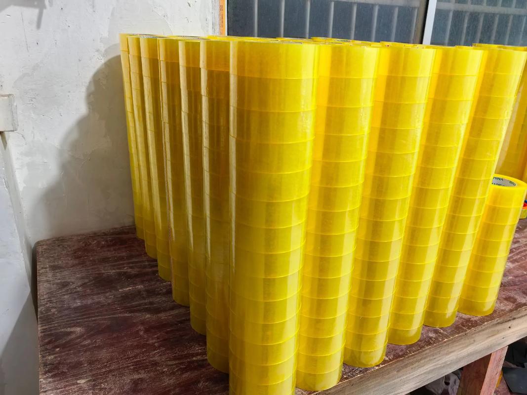 怎样在透明胶带上设计字好看?